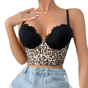 Top corsetto sexy con stampa leopardata, pizzo nero floreale e dettagli in pizzo