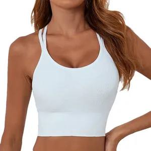 Soutien-gorge de sport blanc à fines bretelles et texture côtelée pour yoga et fitness