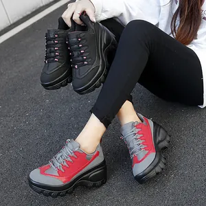 Dames sneakers met plateauzool, ademend mesh en dikke sleehakken voor comfort
