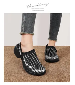 Details des atmungsaktiven karierten Mesh-Obermaterials und der dicken Sohle der Schuhe