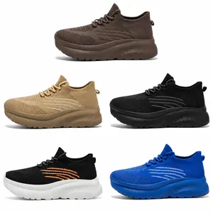 Atmungsaktive Mesh-Sneaker für Paare in Braun, Khaki, Schwarz, Weiß und Blau dargestellt