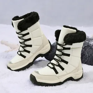 Damen Winterstiefel in Beige mit schwarzem Kunstfellfutter und rutschfester Gummisohle