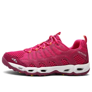 Ademende rozerode outdoor wandelschoenen met antislipzool voor dames in de zomer