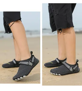 Outdoor-Wasserschuhe für Kinder mit atmungsaktivem Mesh und verstellbarem Klettverschluss