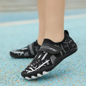 Zapatos de agua para niños de secado rápido con suela de goma antideslizante y velcro
