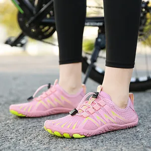 Pink breathable outdoor hiking shoes with mesh upper and anti-slip rubber sole
