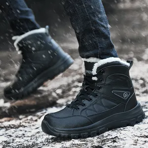 Bottes de neige montantes en cuir noir avec doublure chaude et semelles antidérapantes