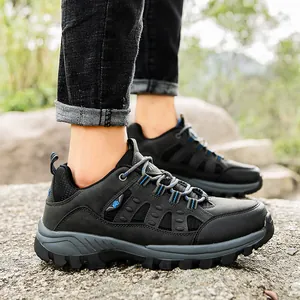 Waterproof high-top hiking boots for men and women with anti-slip rubber soles for trekking