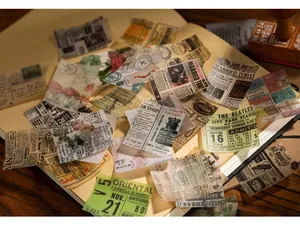 Detailoverzicht van vintage vellum plakboekpapier met retro ephemera-ontwerppatronen