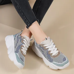 Zapatillas de plataforma de malla transpirable para mujer en azul claro y beige