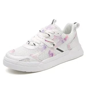 Chaussures de course d'été en maille respirante blanche avec détails en marbre violet et semelle