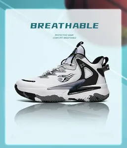 Nahaufnahme weißer atmungsaktiver Basketballschuhe mit 23er Logo und Flammenmusterung