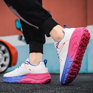 Baskets mode pour hommes en mesh blanc avec semelle épaisse dégradée bleue et rose