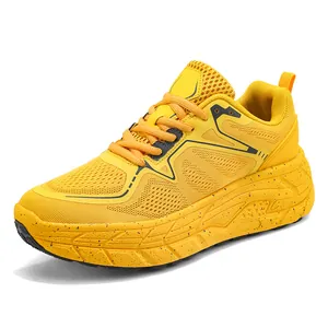 Chaussures de sport jaunes en mesh respirant avec semelle épaisse à plateforme amortie