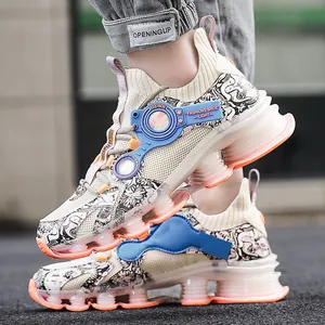 Men's breathable mesh sneakers with chunky gradient sole and street style graffiti print