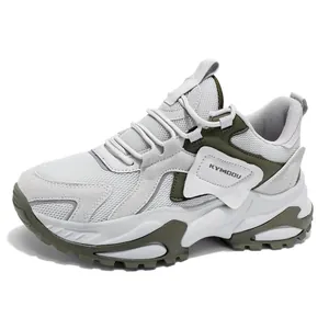Chunky herensneakers van mesh in grijs en olijfgroen met dikke antislip rubberen zolen