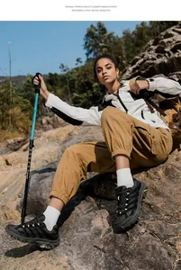 Chaussures de randonnée basses en mesh avec semelles épaisses pour l'alpinisme