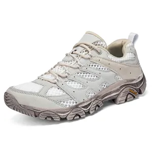 Chaussures de randonnée outdoor beige et blanc en mesh avec semelle épaisse à lacets