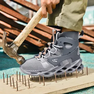 Scarpe antinfortunistiche alte grigie con suola antiperforazione e punta in acciaio