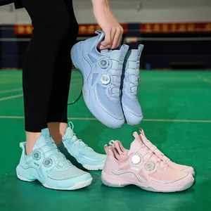 Zapatillas de bádminton profesionales con sistema de doble perilla y placa de carbono