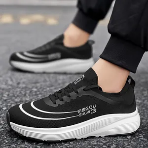 Atmungsaktive schwarze Mesh-Laufschuhe mit dicker Dämpfungssohle für Outdoor-Sport