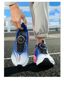 Detail view of the 8PRO rotary knob closure on breathable mesh gradient sneakers
