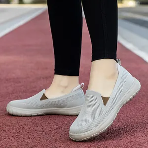 Zapatos para Caminar para Mujeres Mayores Punta Ancha Malla Transpirable Sin Cordones Ligeros Antideslizantes Zapatillas Casuales