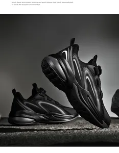 Detail van ademende hardloopschoenen met een modern vetersysteem met handige draaiknop