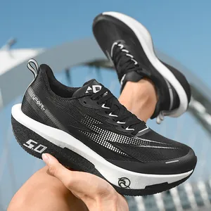 Fashionable breathable mesh running shoes with thick cushioned soles for outdoor jogging