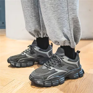 Graue Chunky Dad-Sneaker mit Mesh-Einsätzen und dicker rutschfester Sohle für Damen und Herren