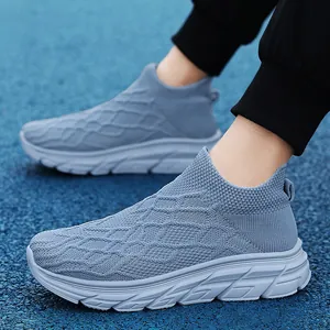 Baskets en maille bleue sans lacets pour couples avec texture en mesh respirant