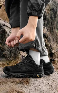 Chaussures de randonnée avec semelle en caoutchouc robuste et mesh respirant en extérieur