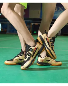 Détails de chaussures de sport en salle avec système de laçage à double molette