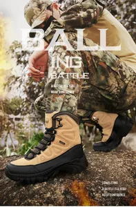 Herren taktische Stiefel aus khakifarbenem Wildleder mit robuster rutschfester Sohle