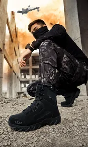 Doublure polaire de bottes tactiques montantes pour la chaleur et l'adhérence