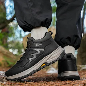 Men Outdoor Hiking Shoes Winter Warm Fleece Lined Walking Sneakers Non-Slip Thick Sole Casual Athletic Shoes For Middle Aged