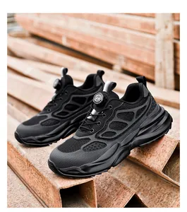 Détail du système de laçage à bouton rotatif sur les chaussures de sécurité pro