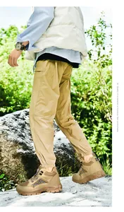 Botas de senderismo de invierno para hombre en color caqui con forro polar y suela de goma