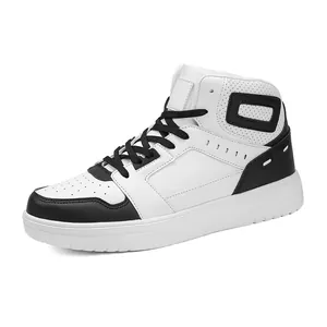 Sneaker alte classiche in bianco e nero con pelle traforata traspirante da uomo