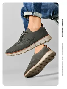 Dettaglio del tessuto a rete traspirante e suola ammortizzata delle scarpe da uomo