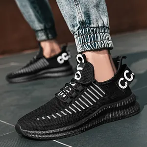 Chaussures de course noires en maille respirante pour hommes avec semelles légères