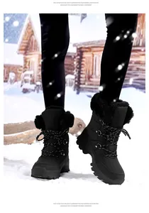 Detail von hohen Winter-Schneestiefeln mit warmem Plüschfutter und rutschfester Sohle