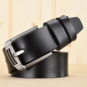 Ceinture vintage en cuir noir pour homme avec boucle argentée brossée et ardillon
