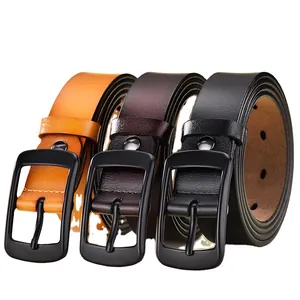 Tre cinture in pelle minimaliste da donna nei colori nero marrone e cuoio con fibbia opaca