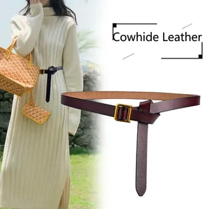 Ceinture femme en cuir bordeaux avec boucle carrée dorée vintage pour robes et vestes