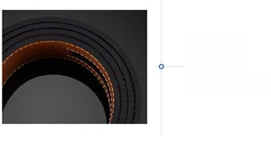 Vue détaillée des coutures de qualité et de la finition des bords du cuir de la ceinture noire
