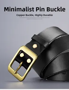 Détail de ceinture en cuir noir pour homme avec boucle en laiton doré durable