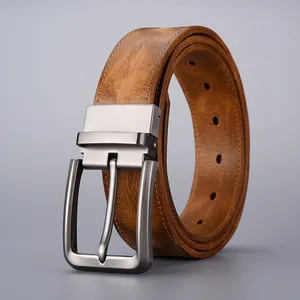 Klassischer Herren-Ledergürtel mit brauner Retro-Textur und gebürsteter Metall-Dornschließe