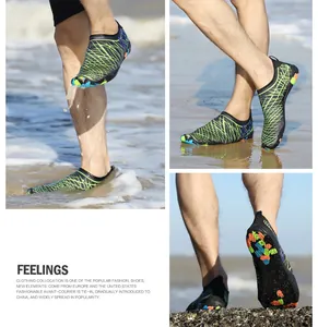 Vistas detalladas de zapatos de playa de secado rápido con suelas de goma antideslizantes