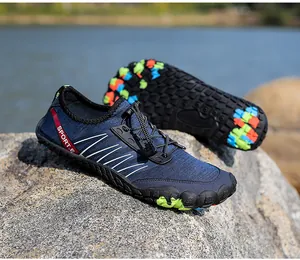 Chaussure aquatique à séchage rapide sur rochers avec cordon élastique et semelle colorée